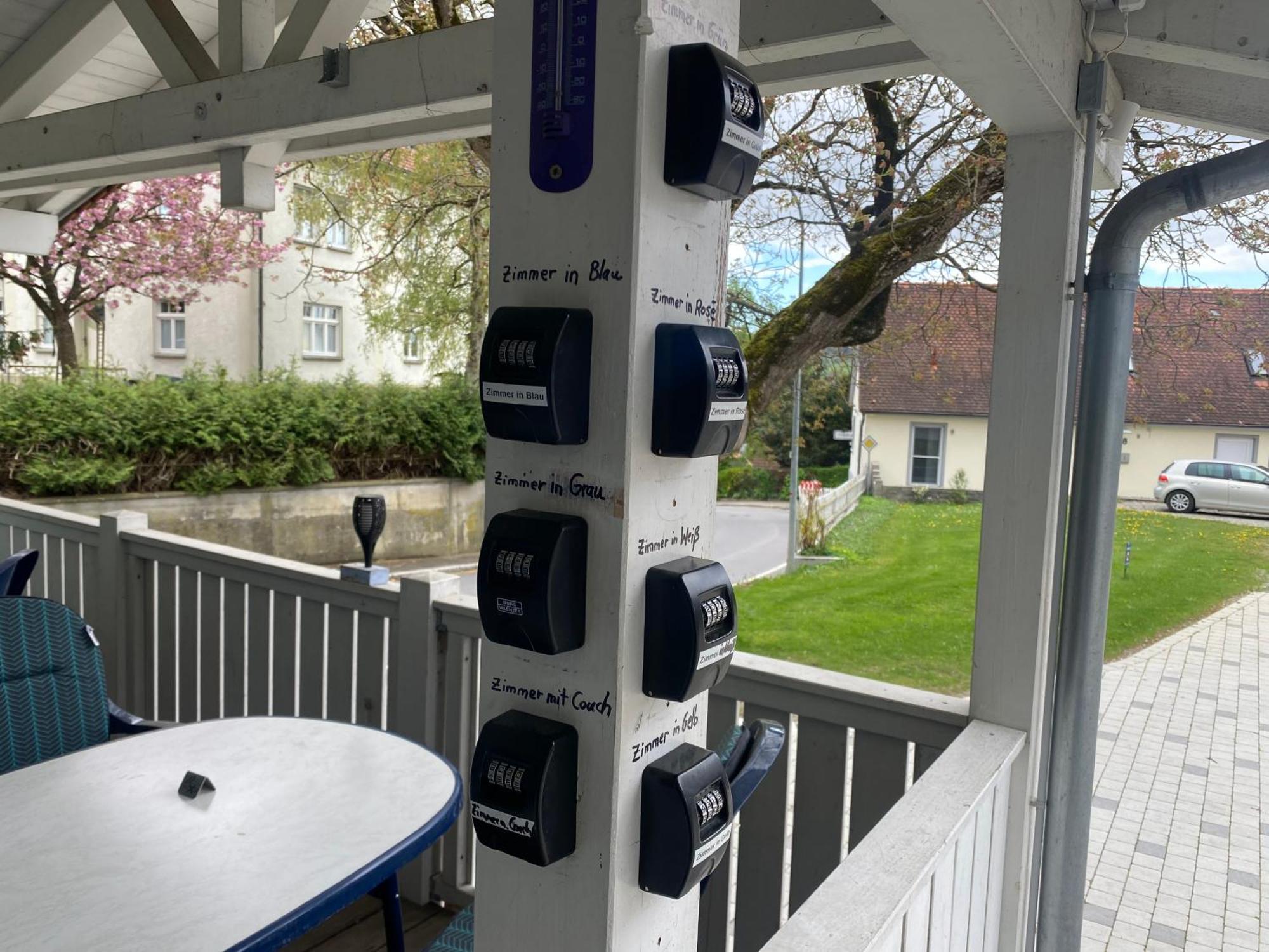 Ferienzimmer Oelhaf Zimmer In Gelb Self Check-In Mit Key-Tresore Wilhelmsdorf  Luaran gambar