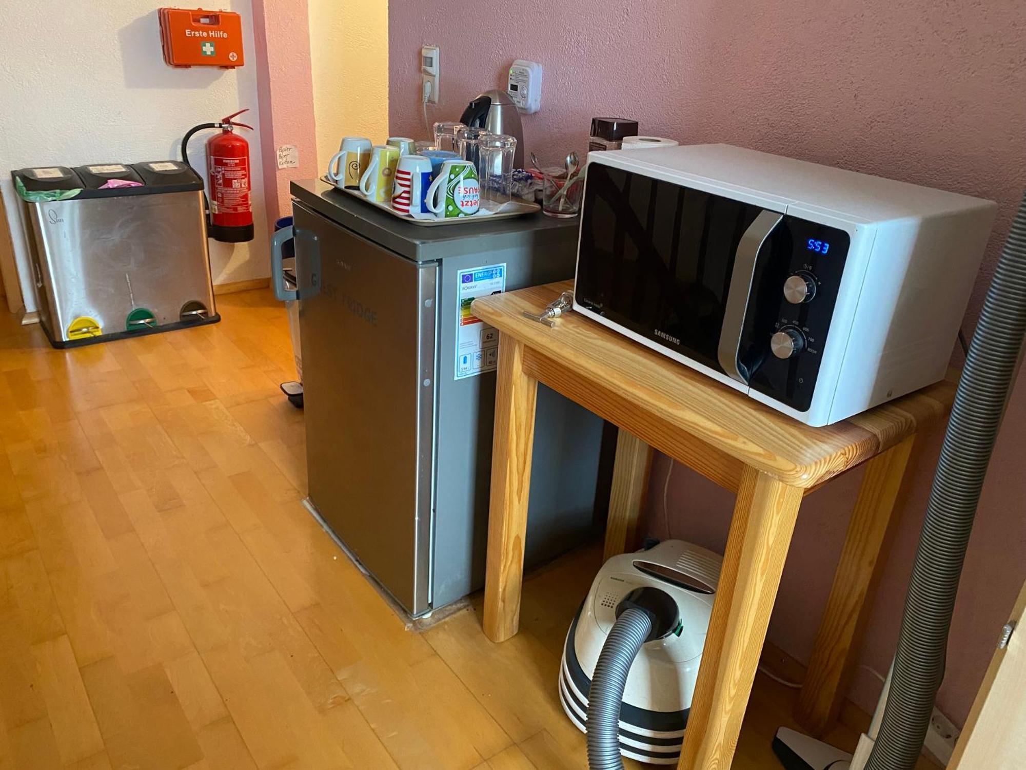 Ferienzimmer Oelhaf Zimmer In Gelb Self Check-In Mit Key-Tresore Wilhelmsdorf  Luaran gambar